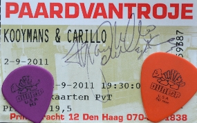 George Kooymans and Frank Carillo signed show ticket September 02 2011 Den Haag - Paard van Troje, with show plectrums (Collection Casper Roos)